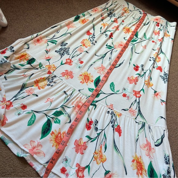 White Floral Long Knit Maxi Skirt St. John’s Bay - Picture 5 of 7